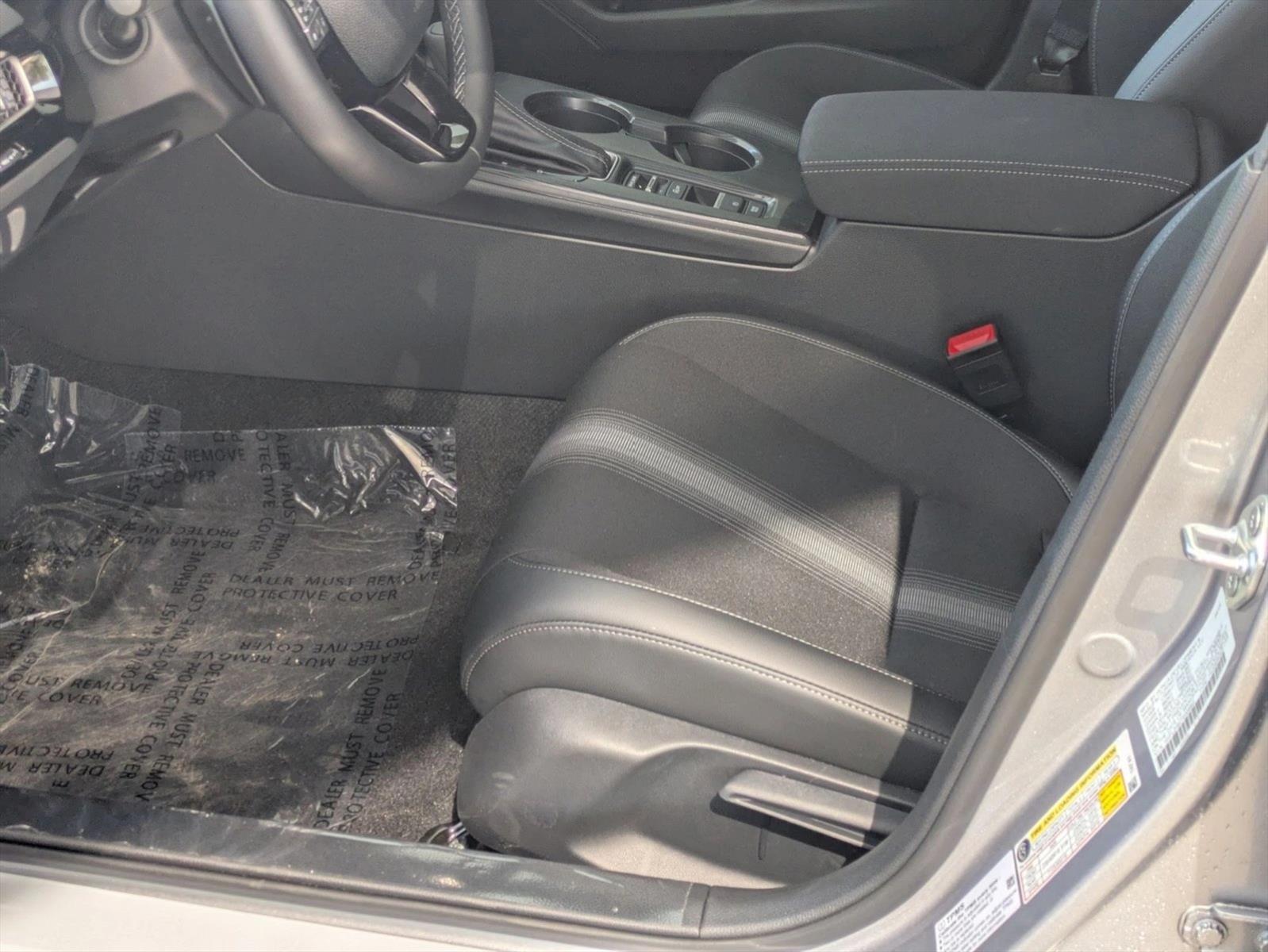 2026 Honda Civic Sport Hatchback photo 4