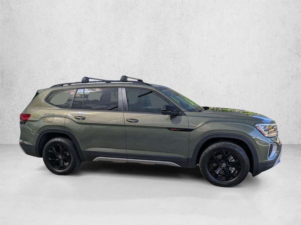 Used 2024 Volkswagen Atlas 2.0T Peak Edition SE w/Technology SUV