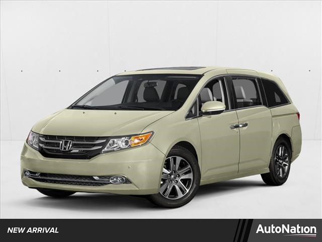 2015 Honda Odyssey Touring's photo