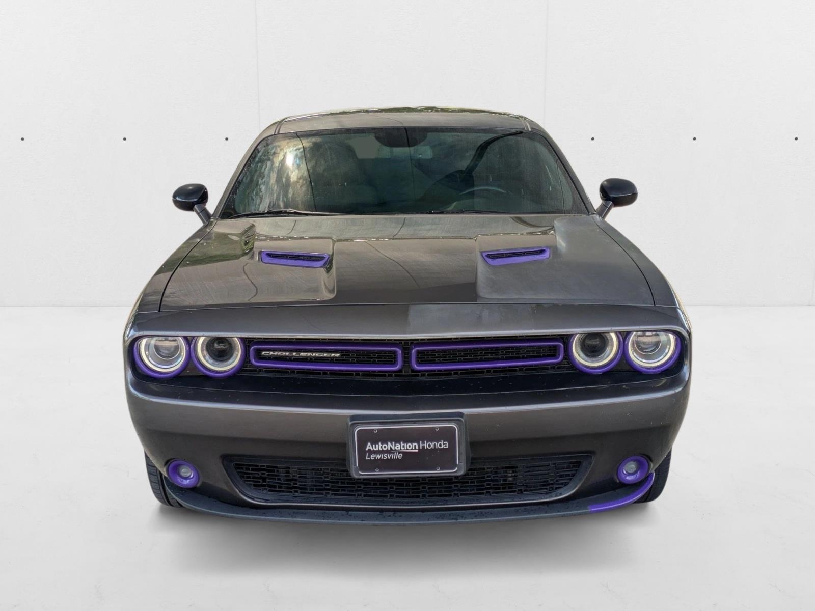 2021 Dodge Challenger SXT photo 2