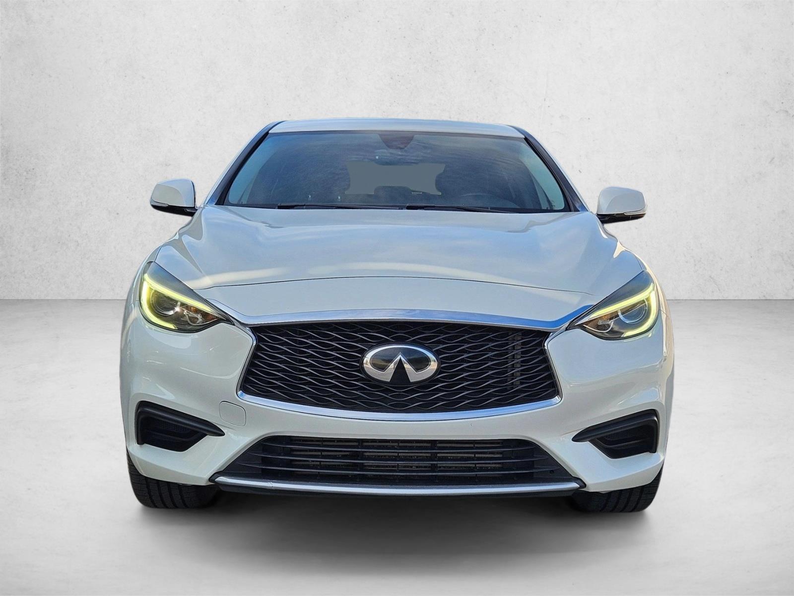 2019 Infiniti QX30 photo 2