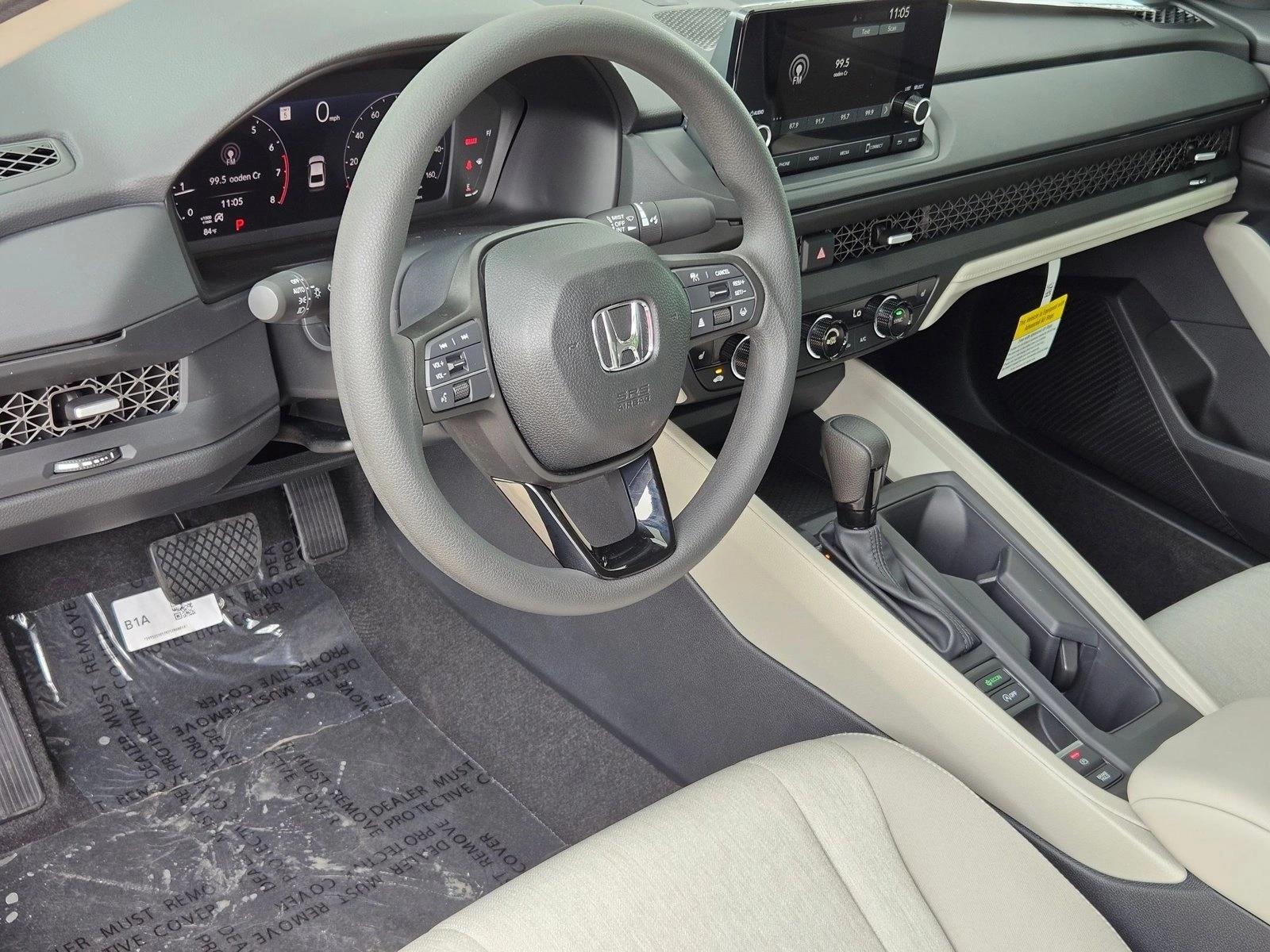 2025 Honda Accord SE - Photo 3
