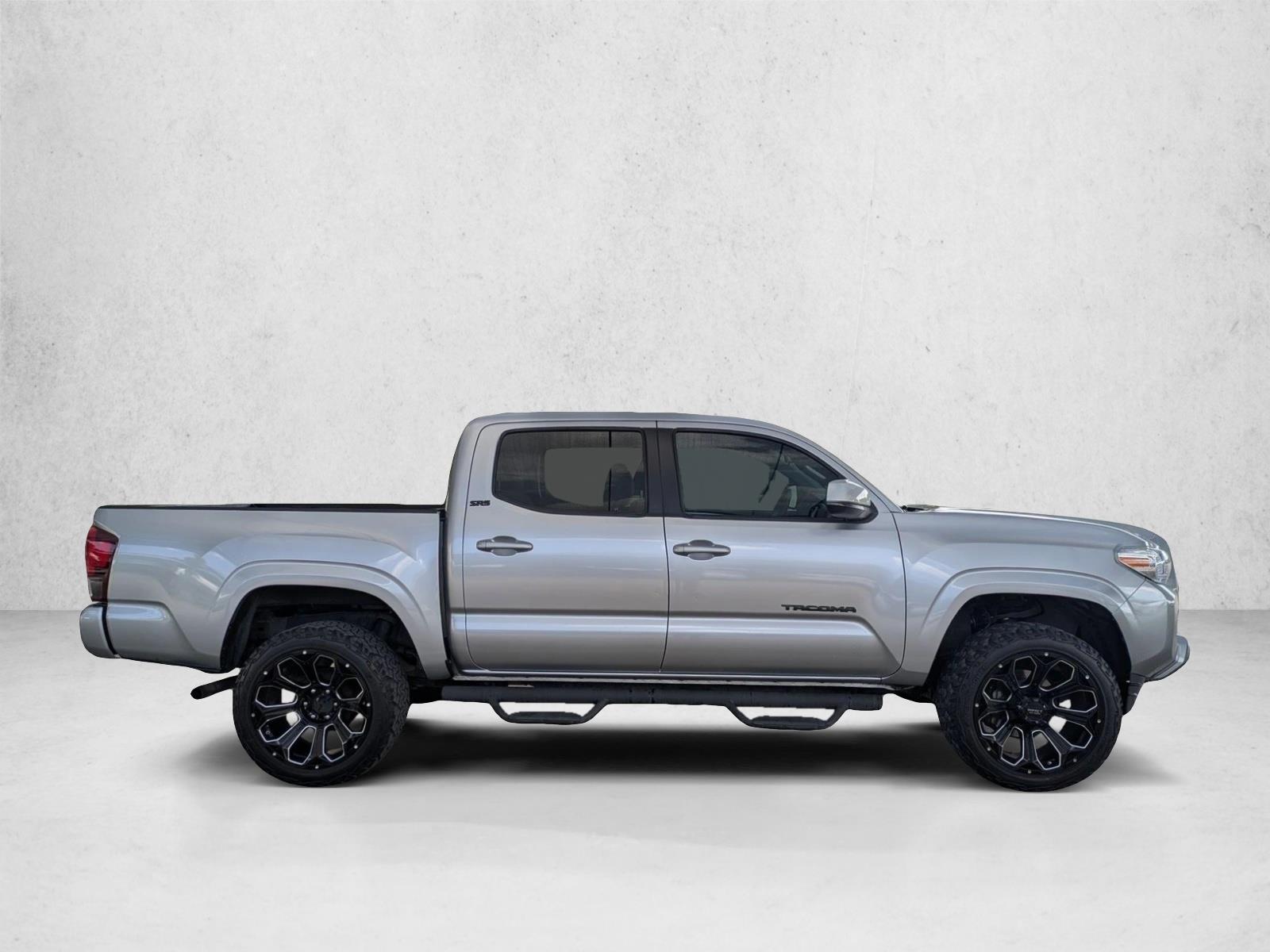 2022 Toyota Tacoma SR photo 4