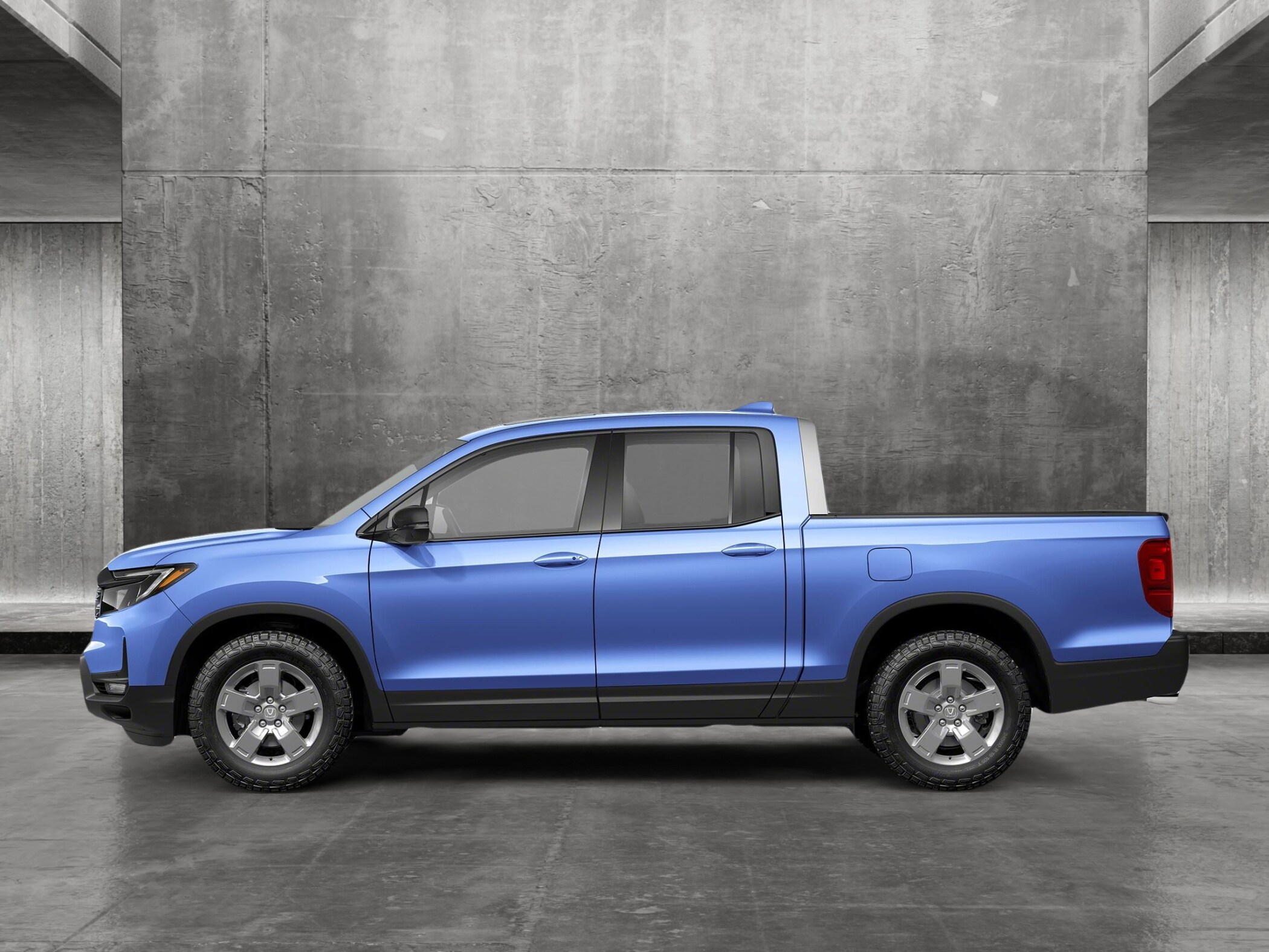 2025 Honda Ridgeline TrailSport photo 2