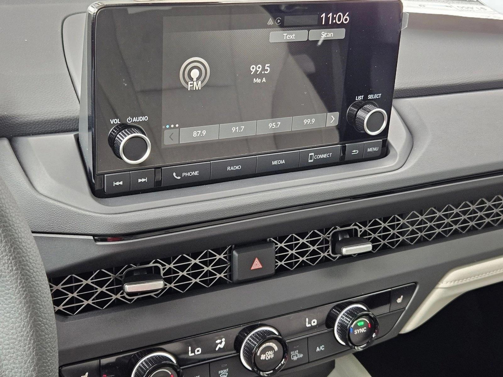 2025 Honda Accord SE - Photo 12