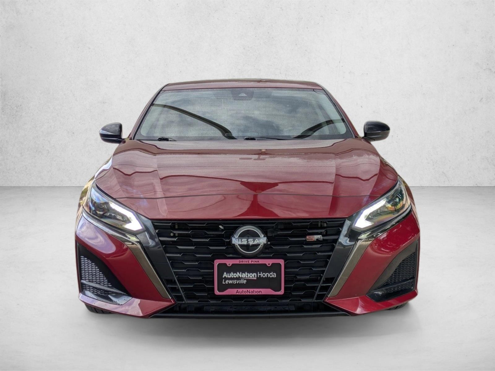 2024 Nissan Altima 2.5 SR photo 2