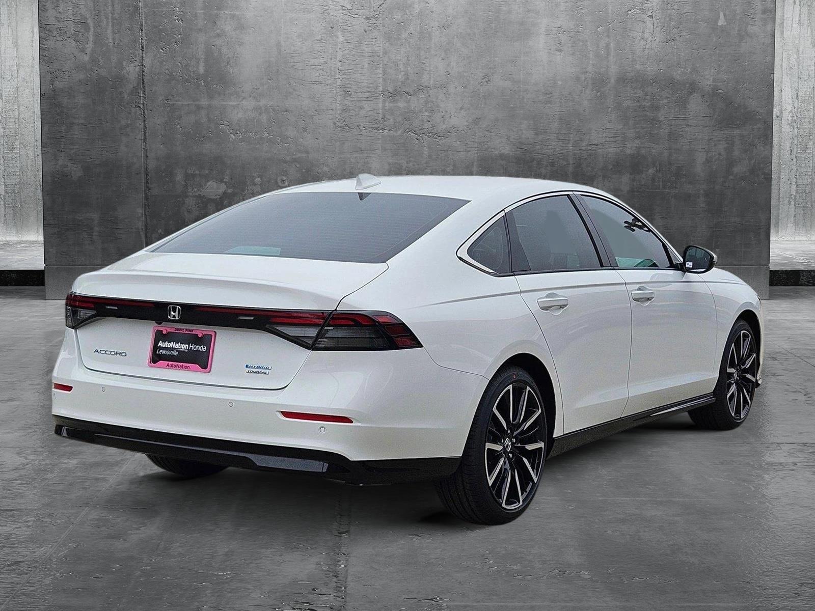 2025 Honda Accord Hybrid Touring photo 2