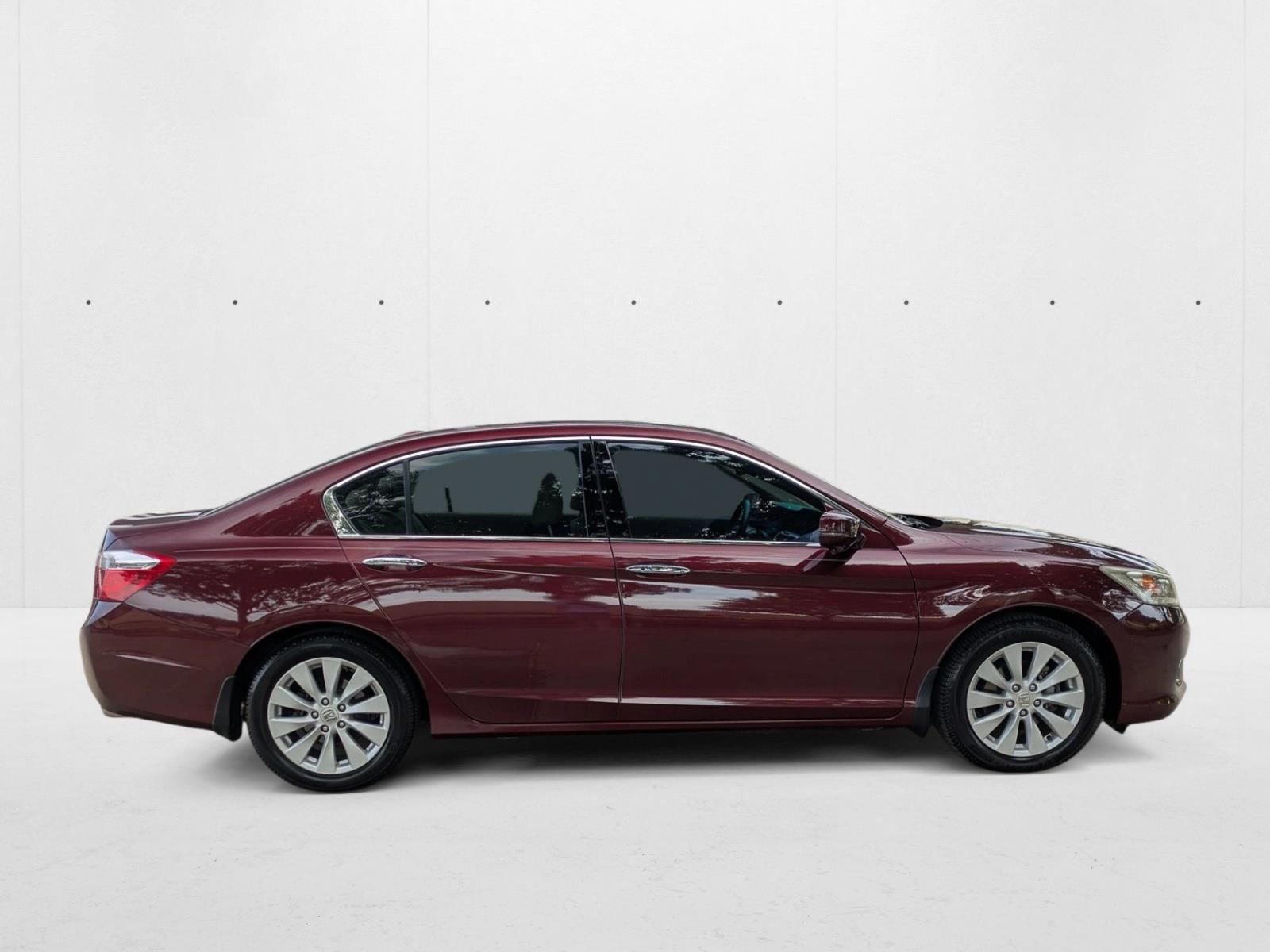 2014 Honda Accord Touring photo 4