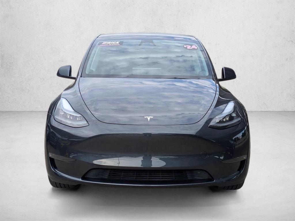 Used 2024 Tesla Model Y Long Range SUV