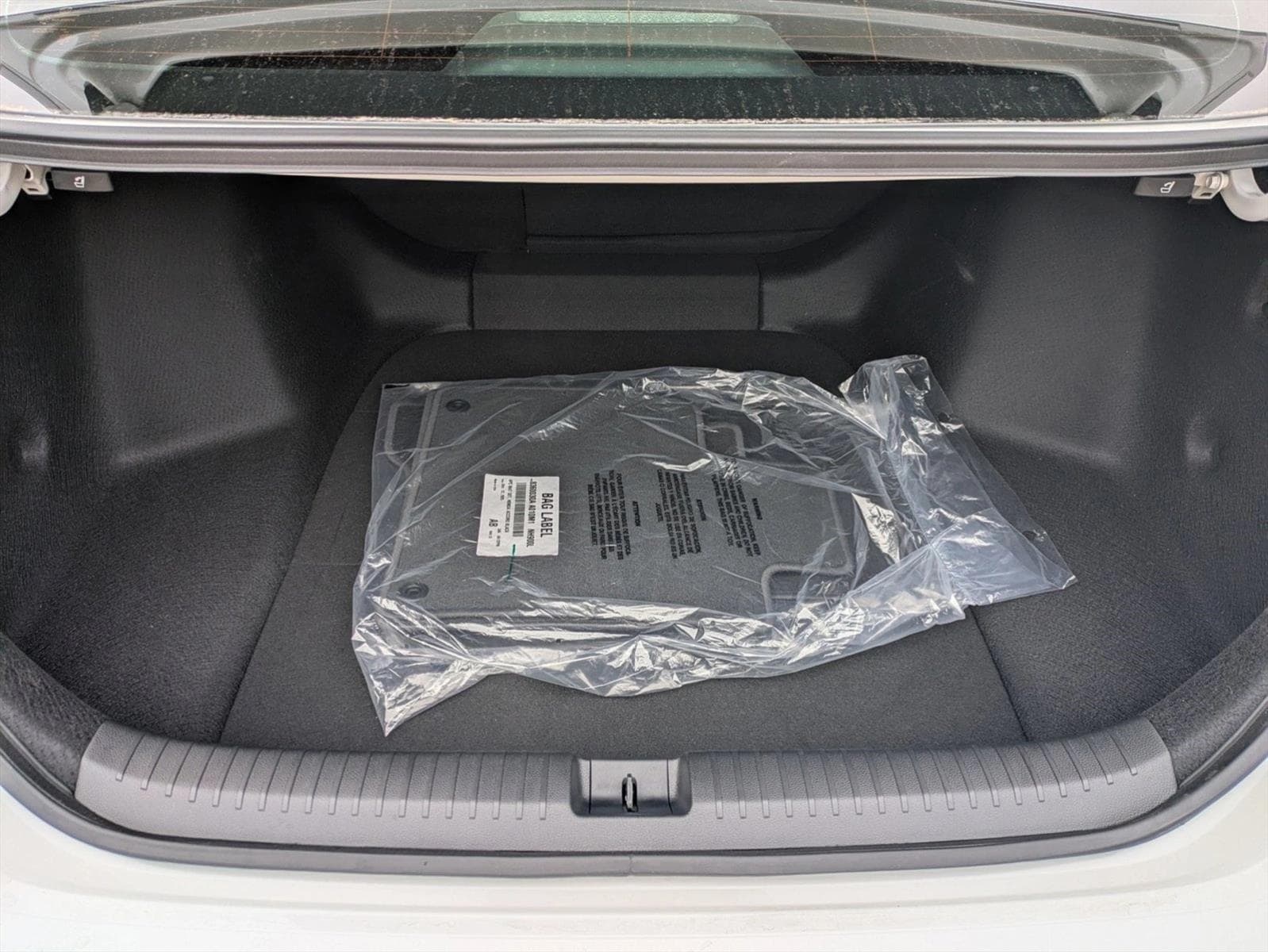 2025 Honda Accord Hybrid EX-L - Photo 6