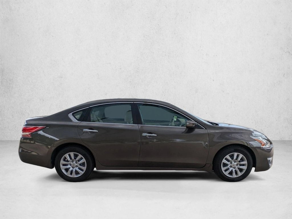 Used 2015 Nissan Altima 2.5 S Sedan