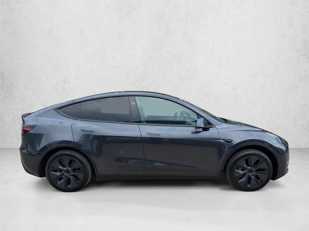 Used 2024 Tesla Model Y Long Range SUV