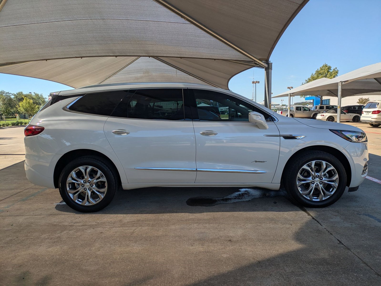 2020 Buick Enclave Avenir photo 3
