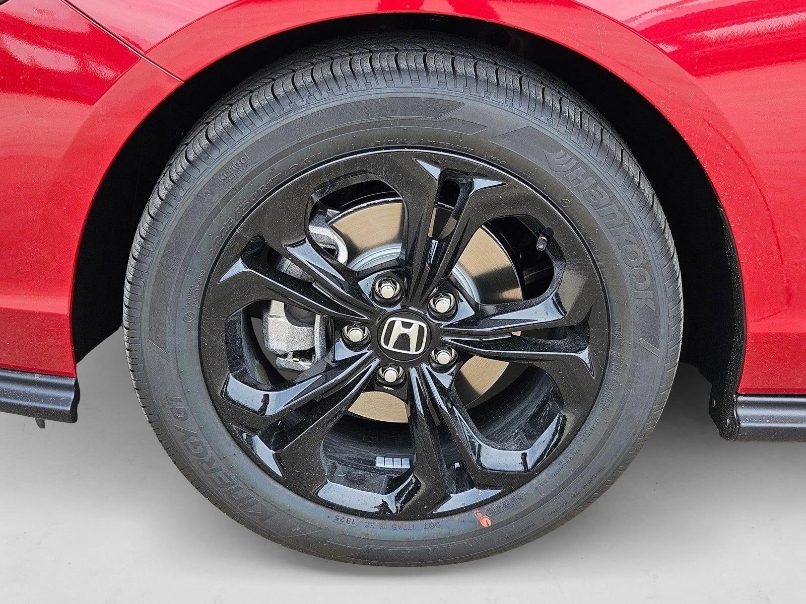 2025 Honda Accord SE - Photo 10