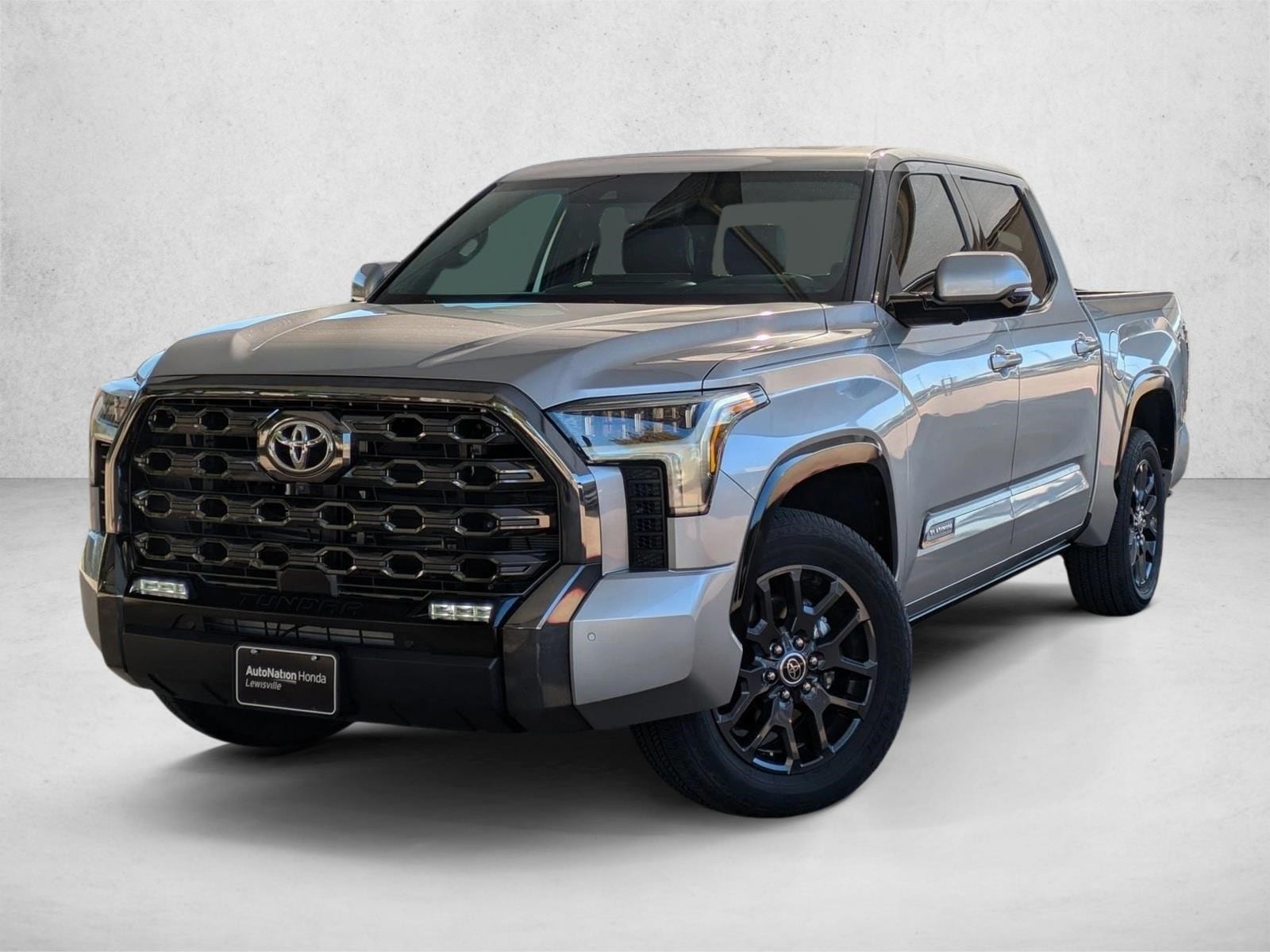 2022 Toyota Tundra Platinum's photo