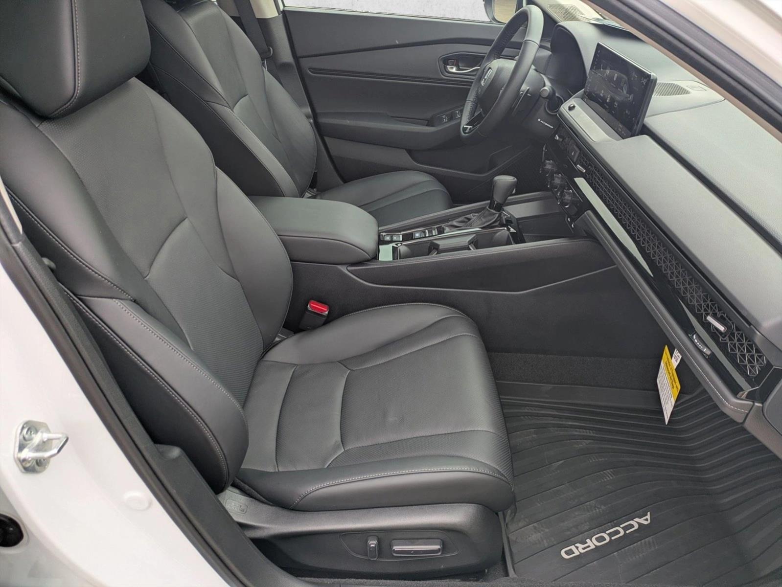 2025 Honda Accord Hybrid EX-L - Photo 20