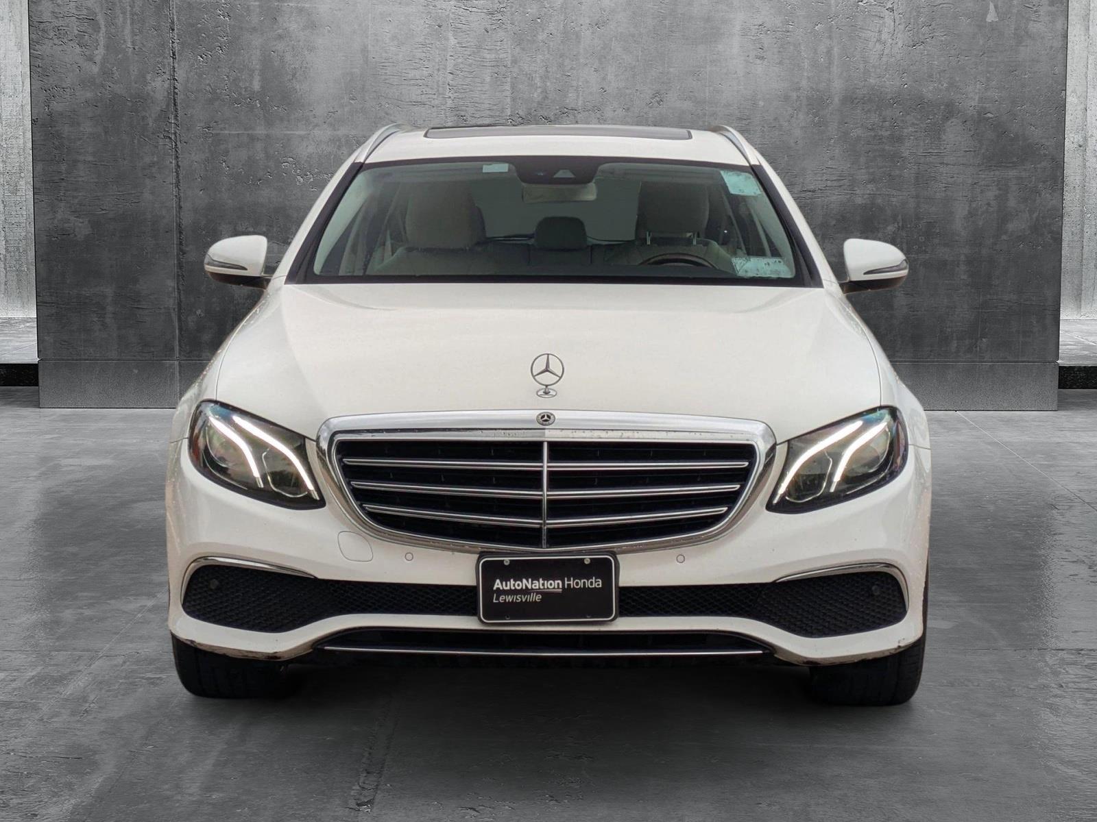 2018 Mercedes Benz E 400 4MATIC Wagon photo 2