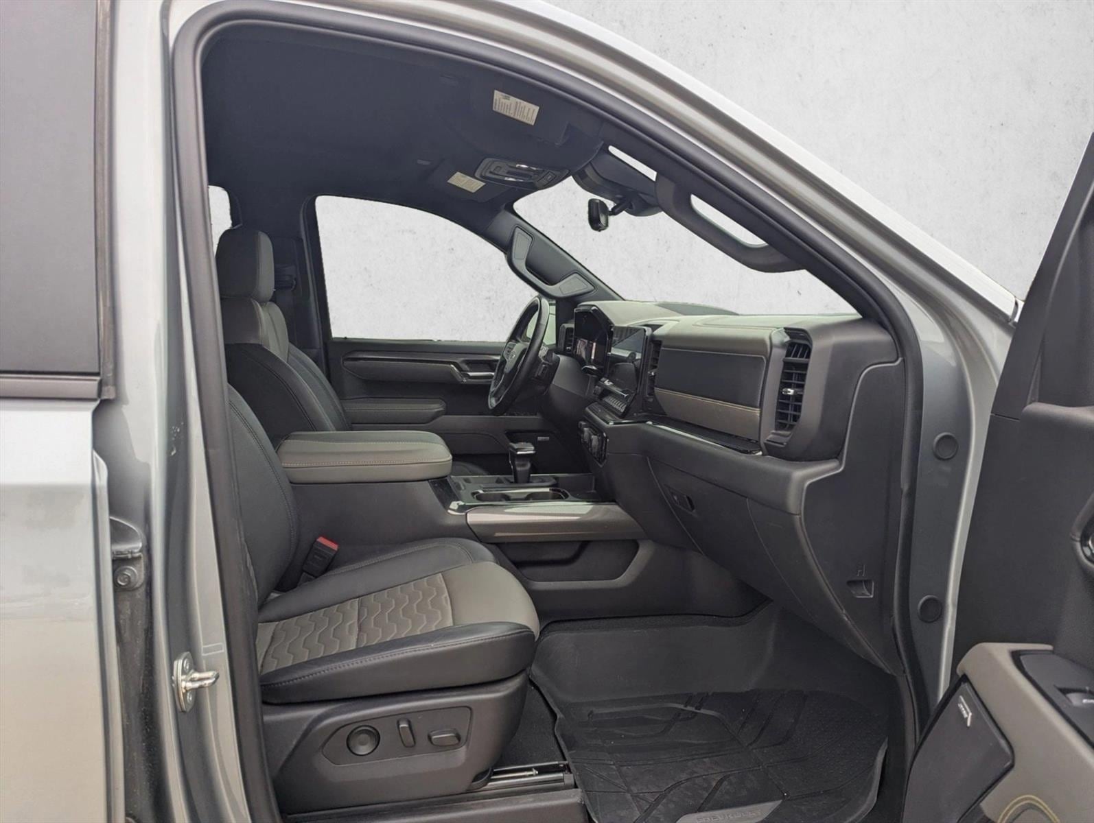 2024 Chevrolet Silverado 1500 ZR2 - Photo 18