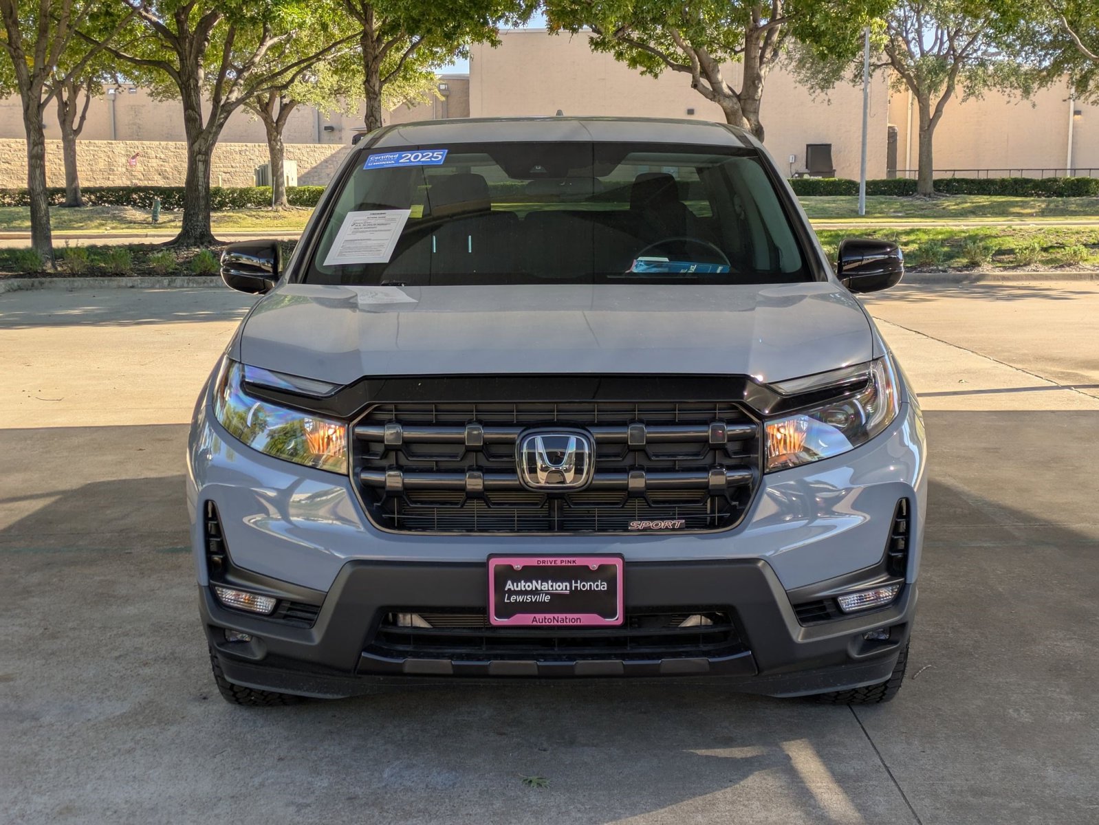 2025 Honda Ridgeline Sport photo 2