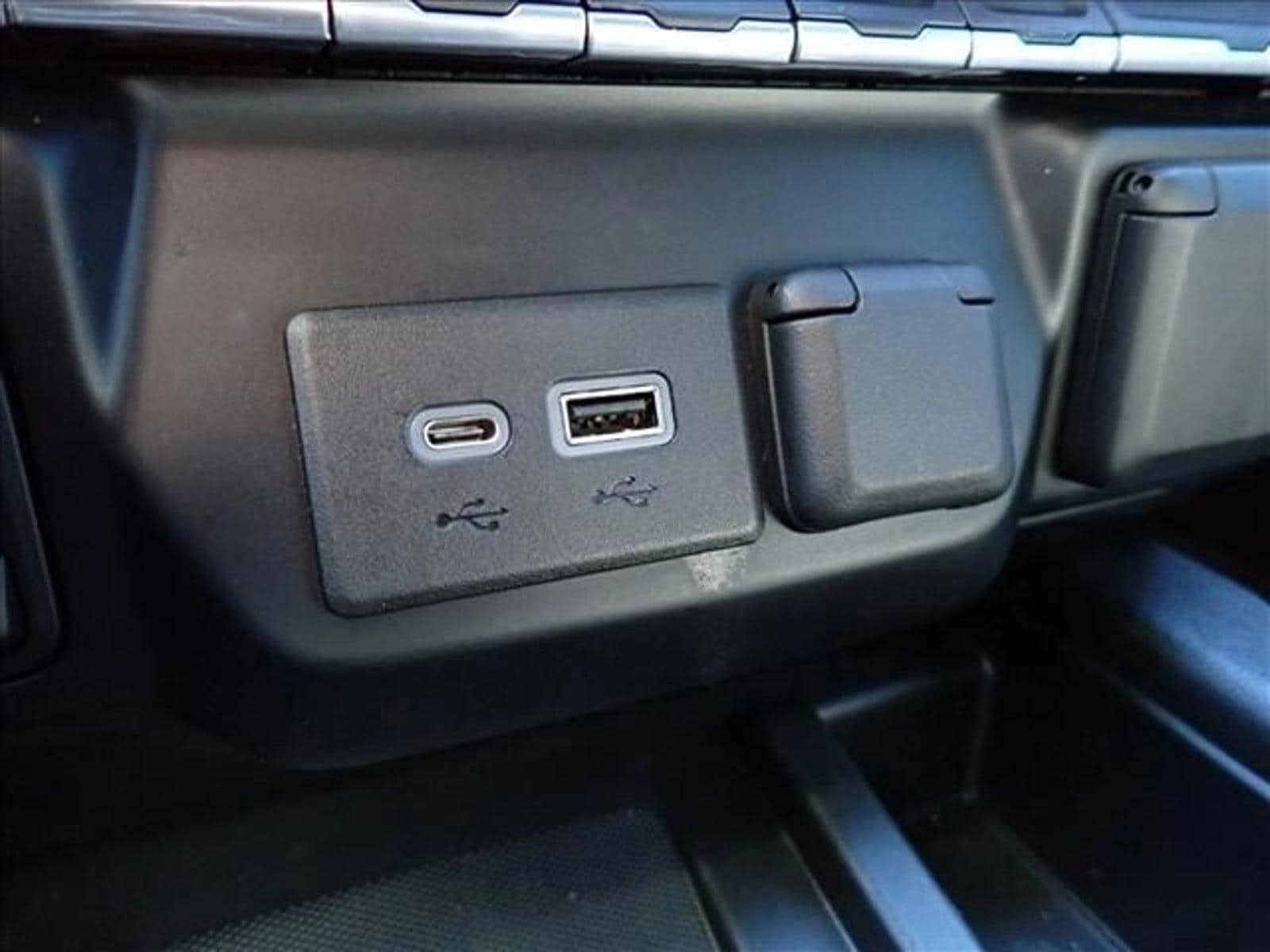 2021 GMC Sierra 1500 AT4 - Photo 17