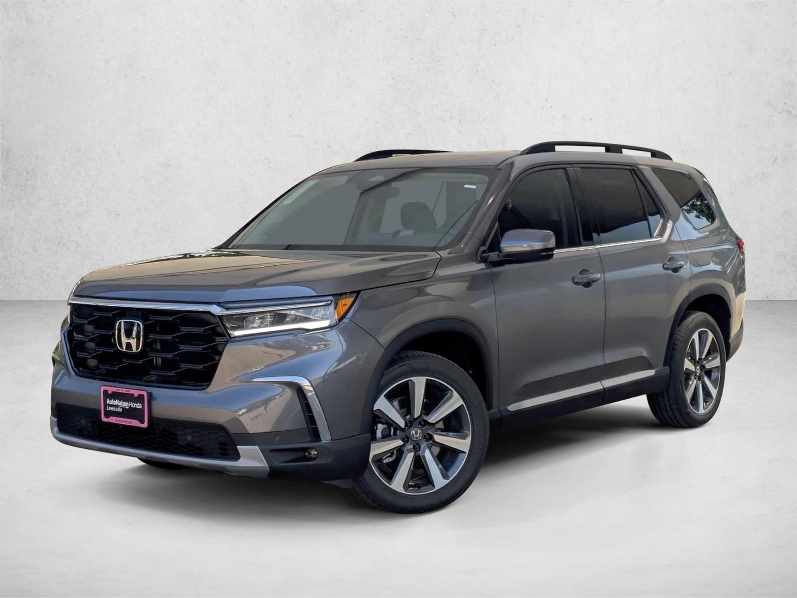 2025 Honda Pilot Touring's photo