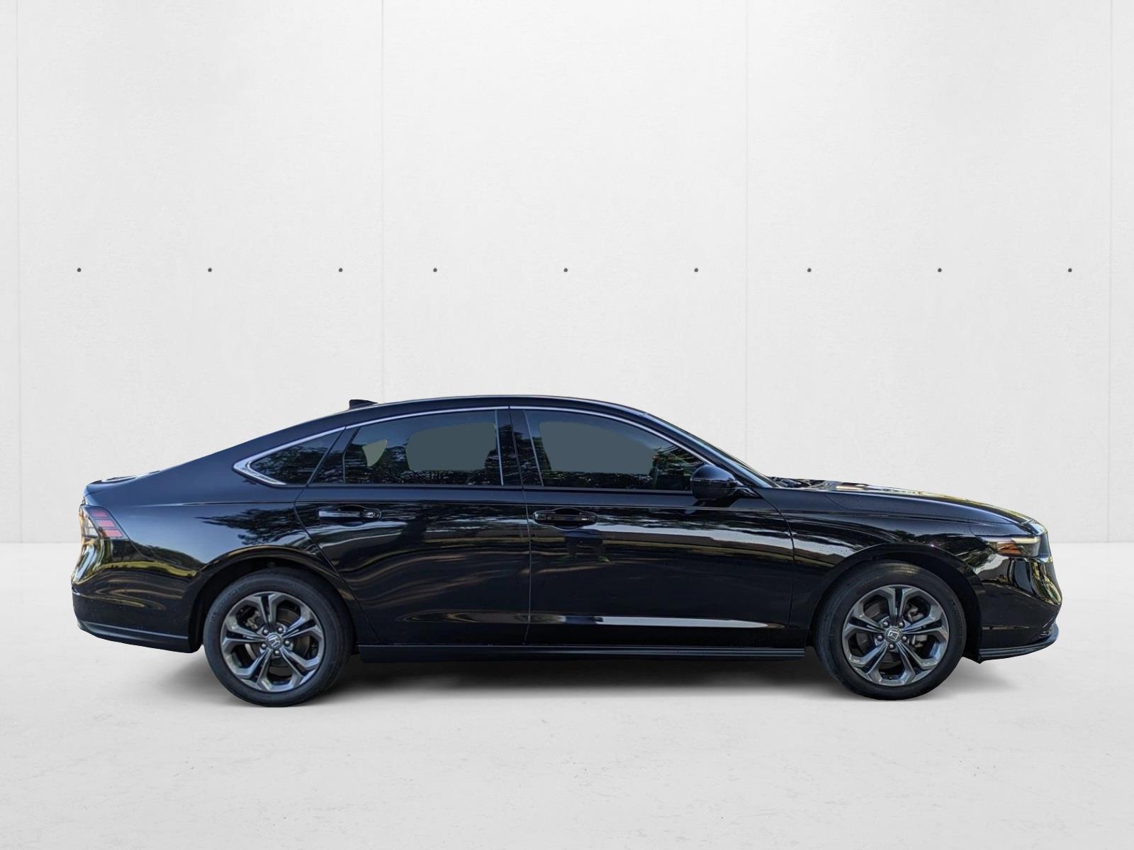 2023 Honda Accord EX photo 4