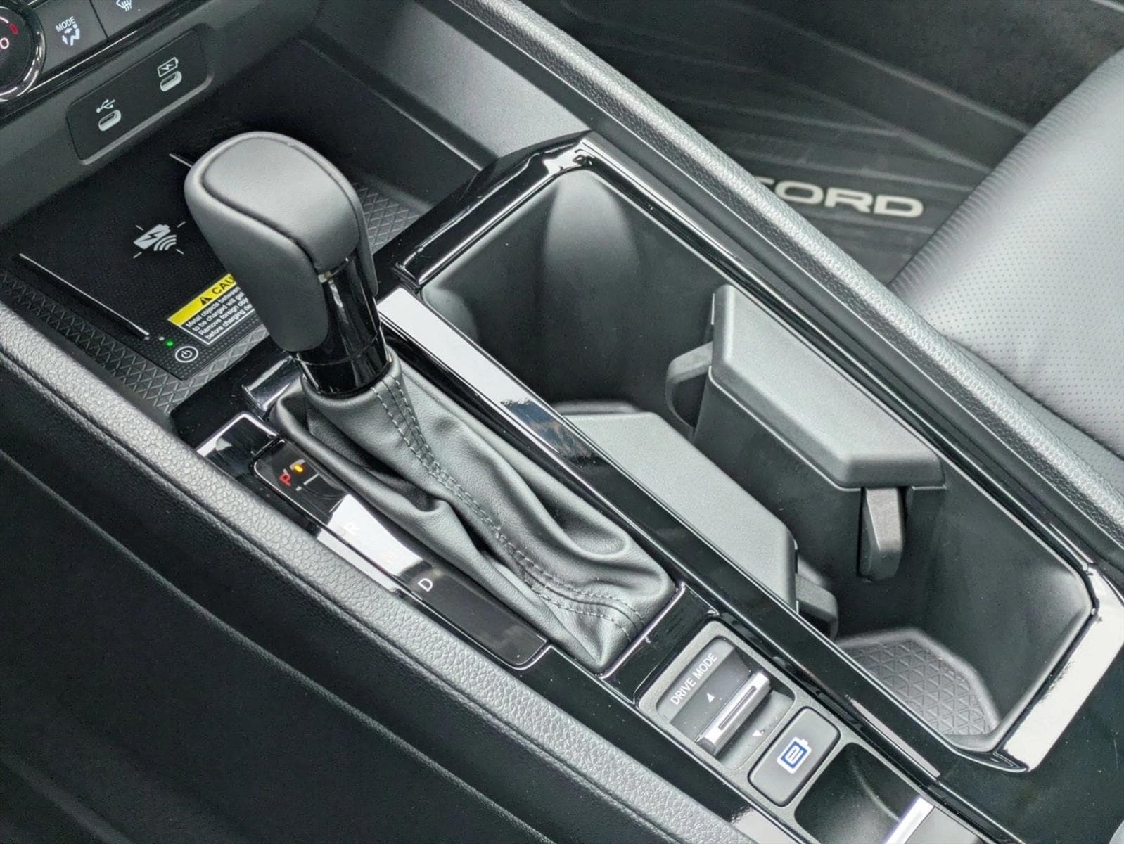 2025 Honda Accord Hybrid EX-L - Photo 12