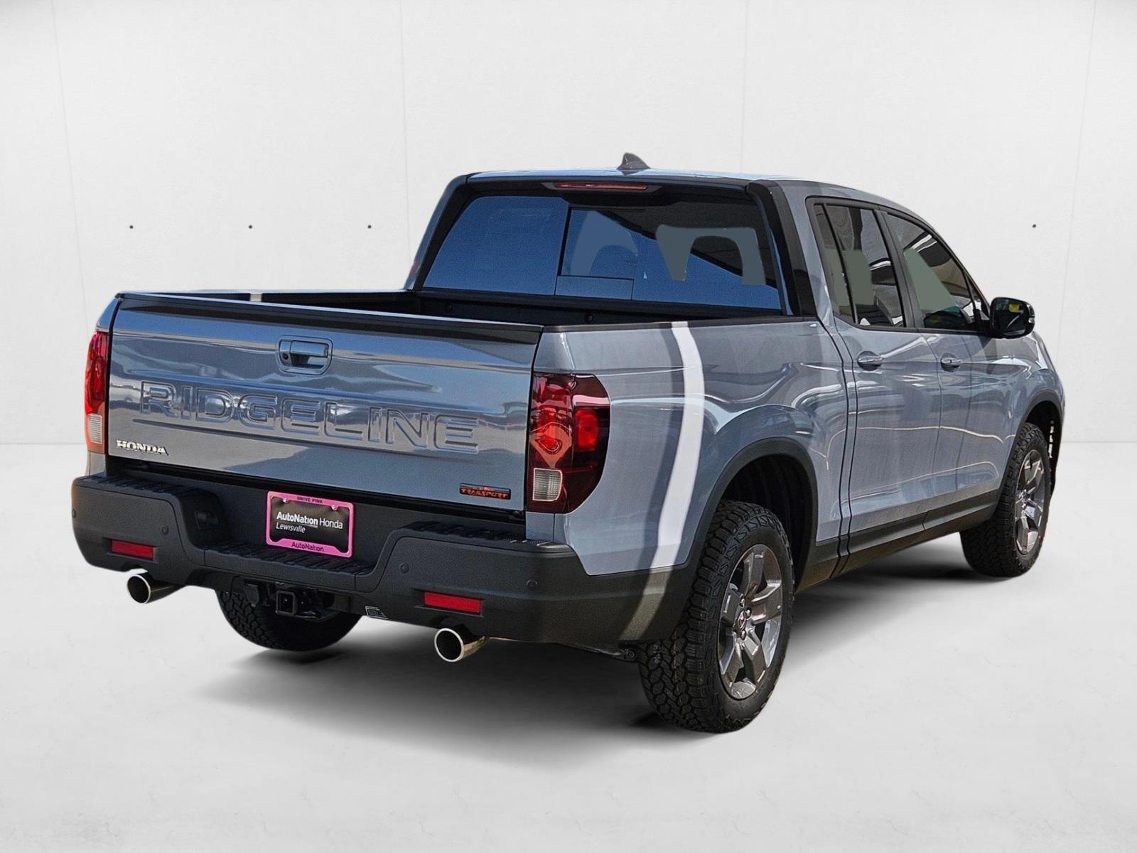 2025 Honda Ridgeline TrailSport photo 2