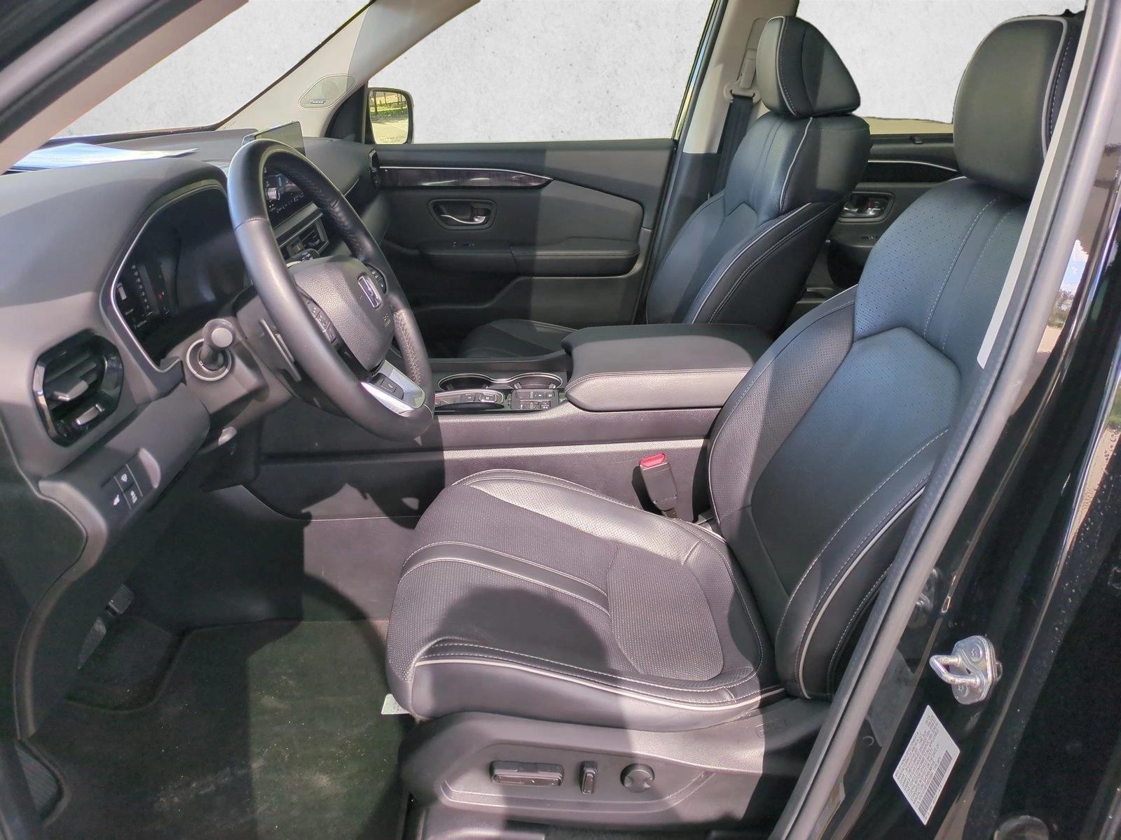 2025 Honda Pilot Elite - Photo 17