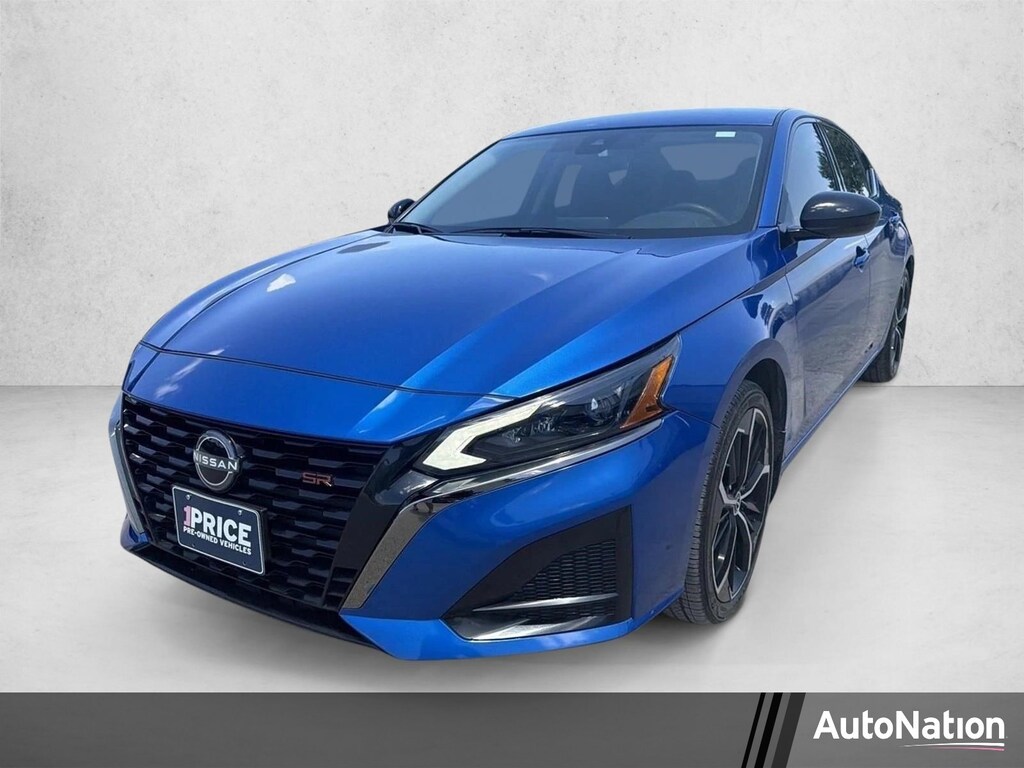 Used 2025 Nissan Altima SR Sedan