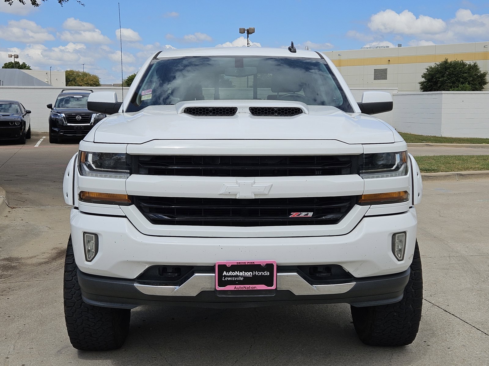 Used 2018 Chevrolet Silverado 1500 LT with VIN 3GCUKREC2JG107891 for sale in Lewisville, TX