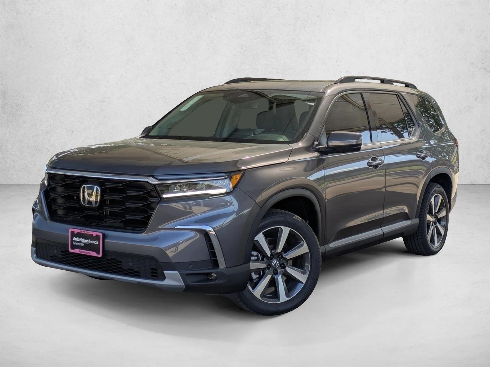 2025 Honda Pilot Touring's photo