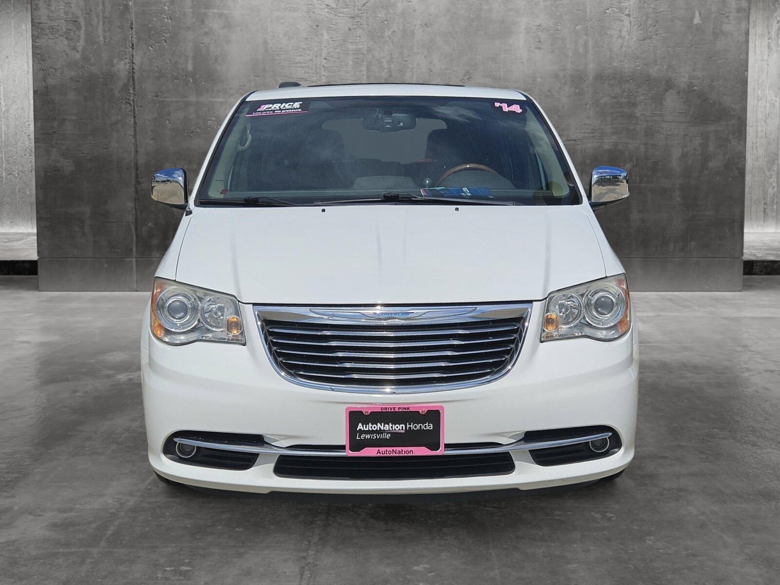 Used 2014 Chrysler Town & Country Limited with VIN 2C4RC1GG8ER275149 for sale in Lewisville, TX