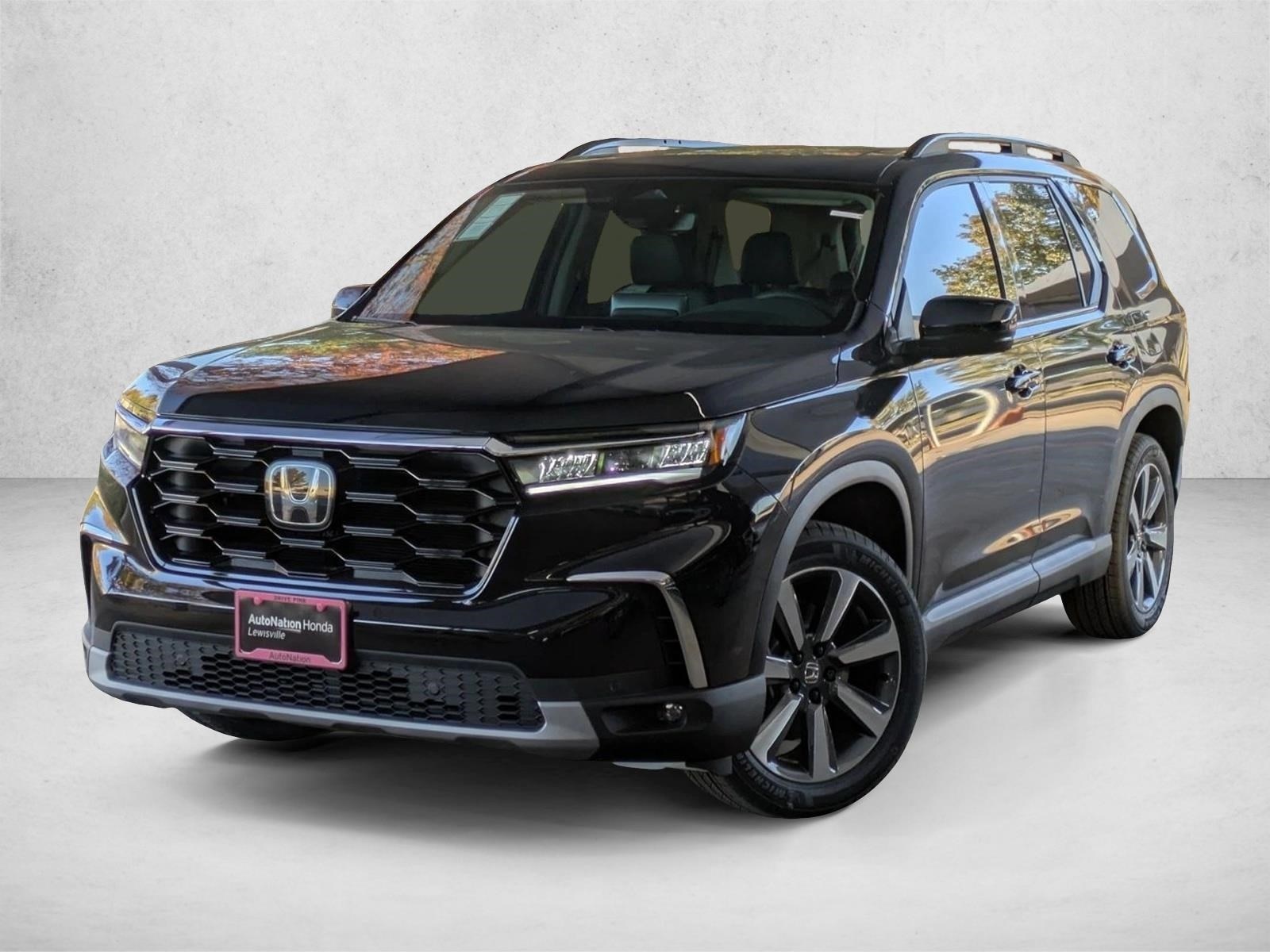 2025 Honda Pilot Touring's photo