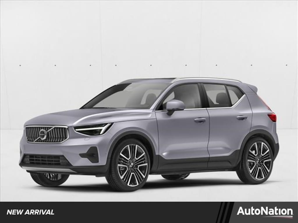 Used 2023 Volvo XC40 B5 AWD Plus Bright SUV
