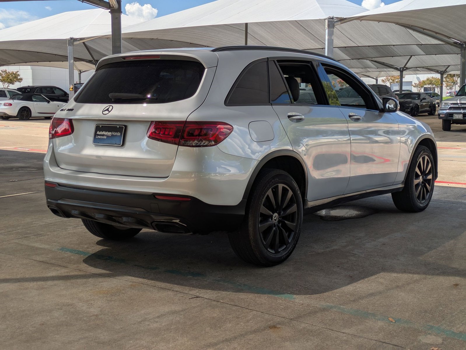 2020 Mercedes Benz GLC 300 photo 3