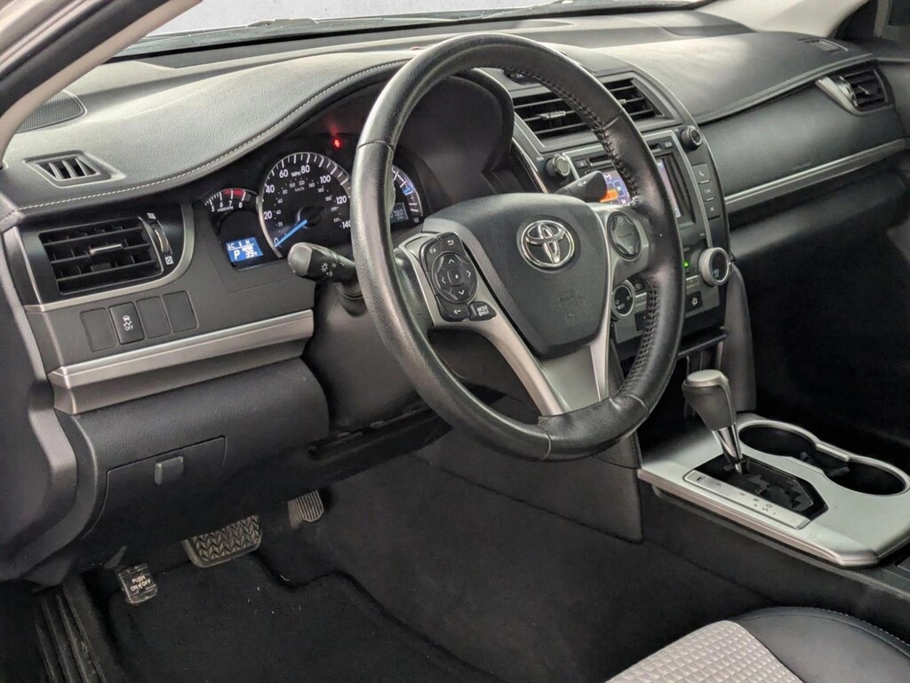 Used 2013 Toyota Camry SE Sedan