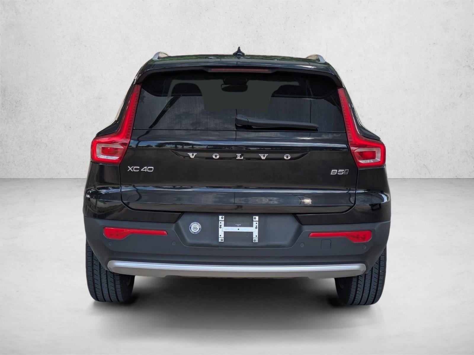 2023 Volvo XC40 Plus - Photo 6