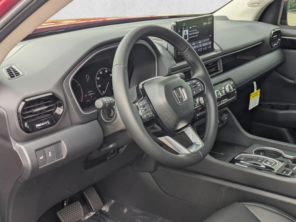Certified 2025 Honda Pilot Touring SUV