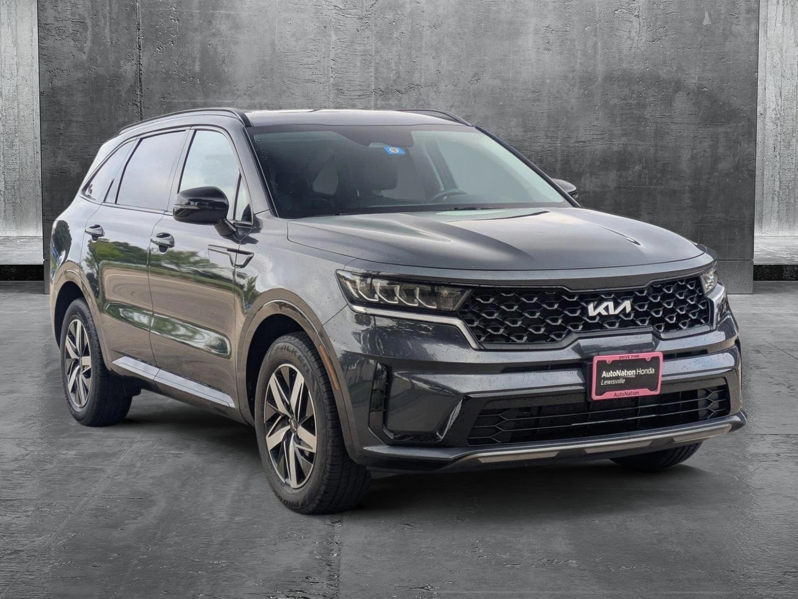 2023 Kia Sorento S photo 3