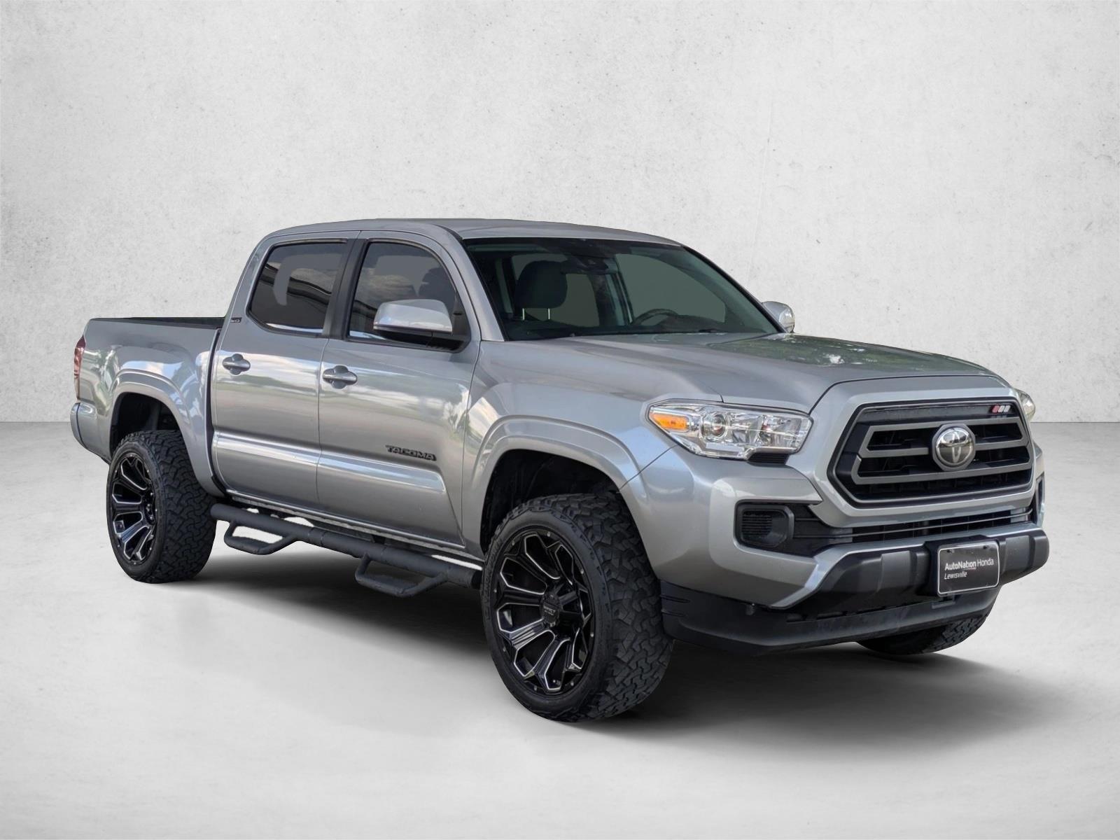2022 Toyota Tacoma SR photo 3