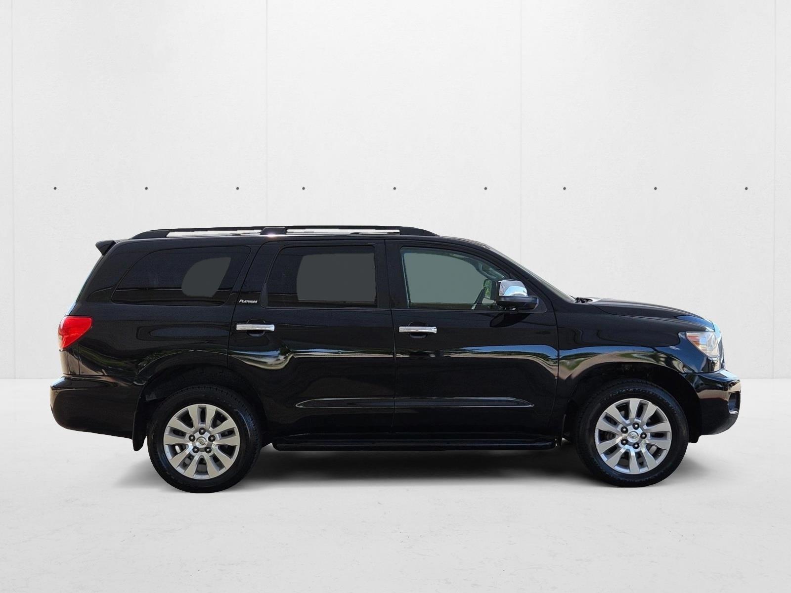 2015 Toyota Sequoia Platinum photo 4