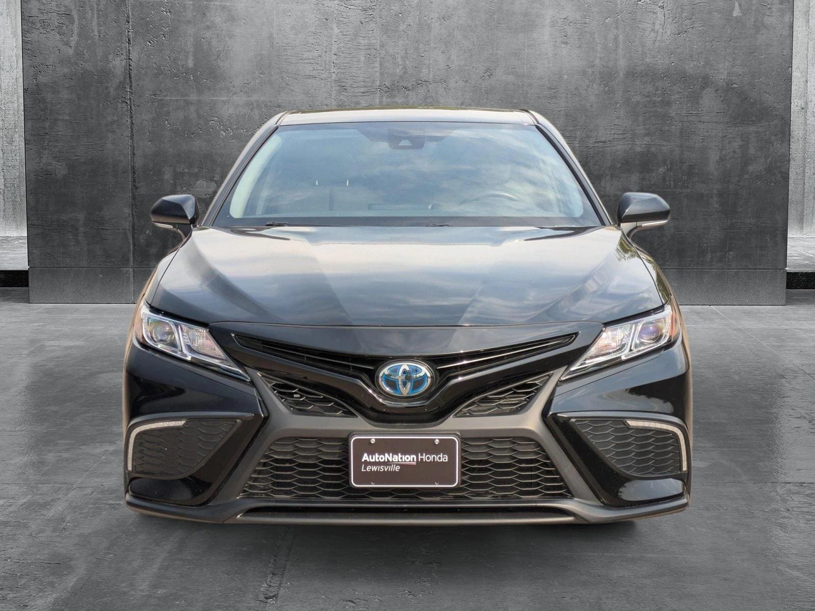 Used 2022 Toyota Camry SE with VIN 4T1G31AK4NU582742 for sale in Lewisville, TX