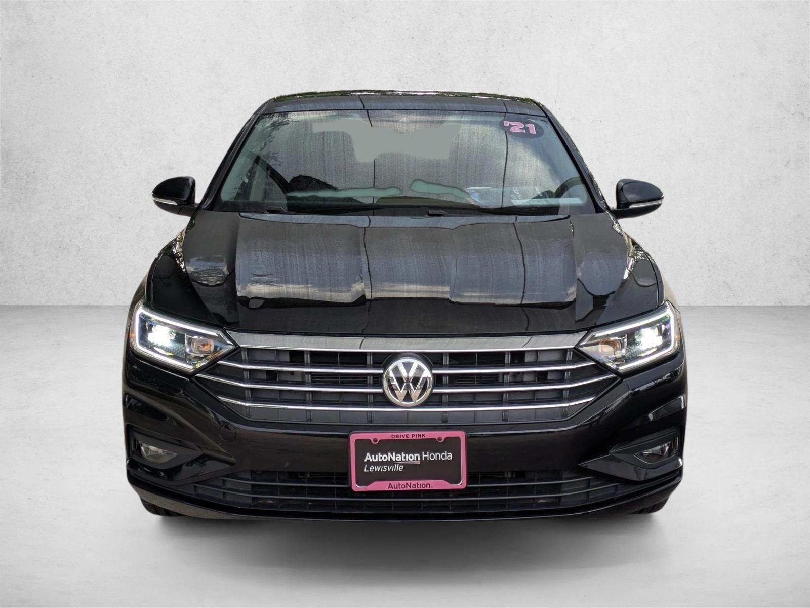 2021 Volkswagen Jetta SEL Premium photo 2