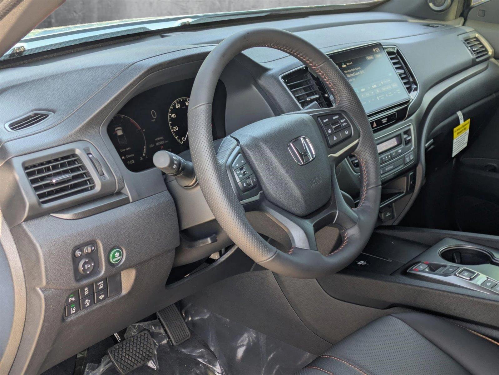 2025 Honda Ridgeline TrailSport photo 3