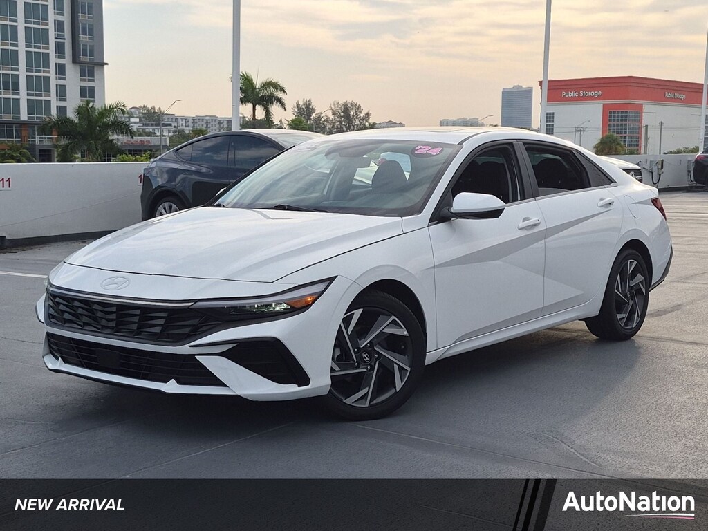 Used 2024 Hyundai Elantra SEL Sedan