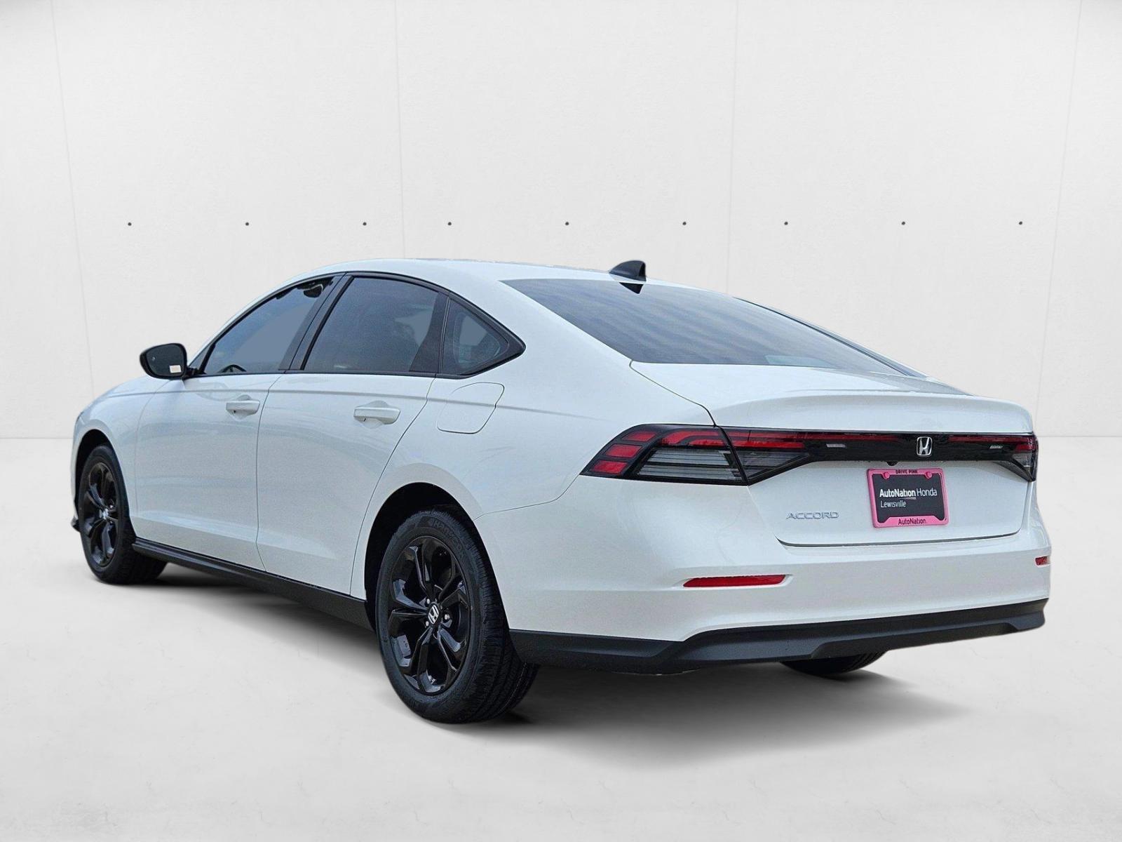 2025 Honda Accord SE - Photo 8