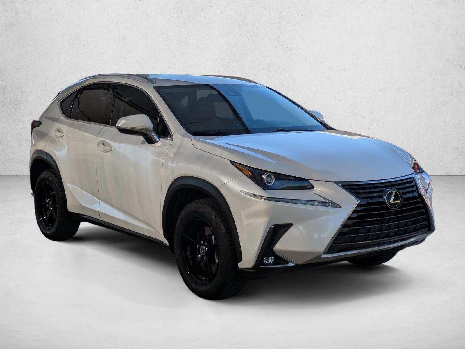 2021 Lexus NX 300 photo 3