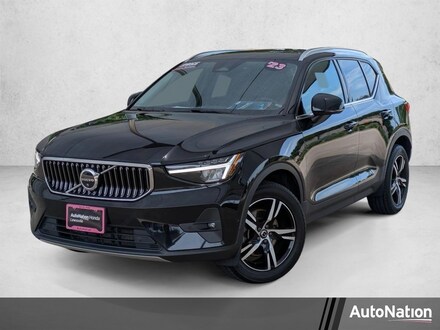 2023 Volvo XC40 B5 AWD Plus Bright SUV