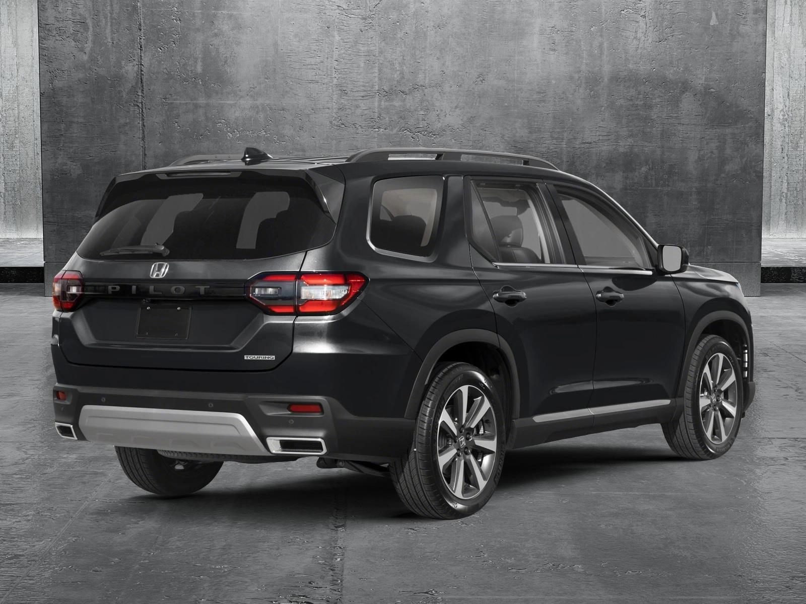 2025 Honda Pilot Touring photo 2